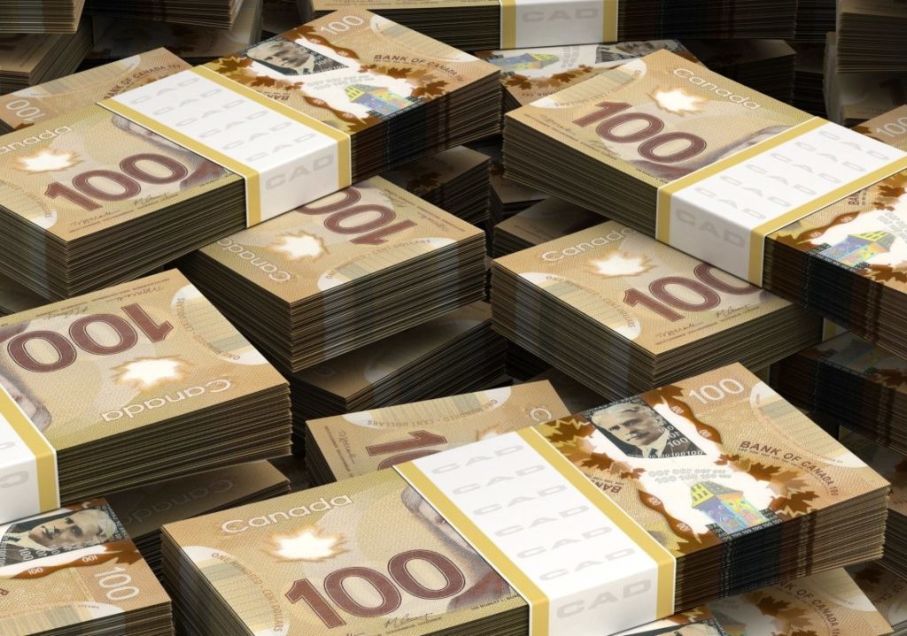 Gần Một Nửa Triệu Phú ở Canada Là Những Di Dân