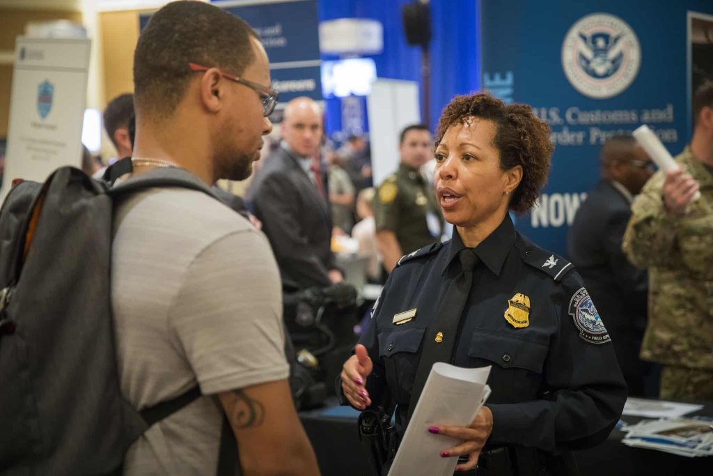 Khách Du Lịch Đến Mỹ Sẽ Không Cần Phải Đóng Dấu Nhập Cảnh